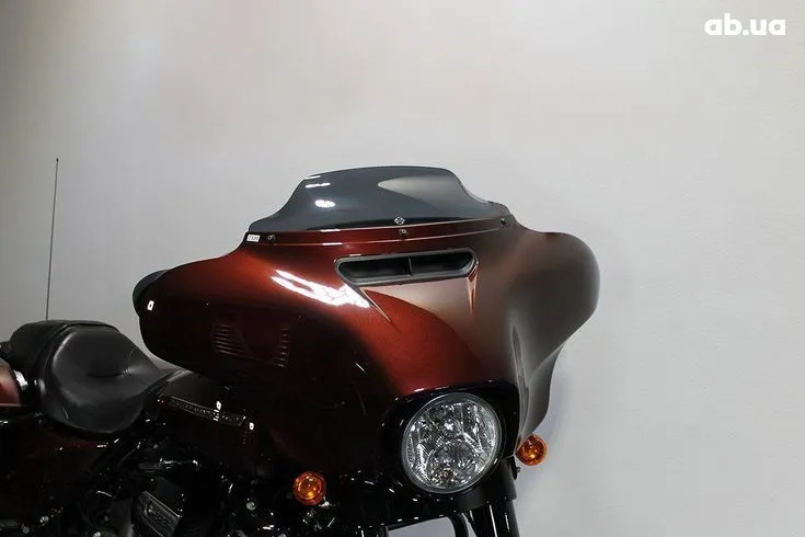 Harley-Davidson FLHXS  Image 3